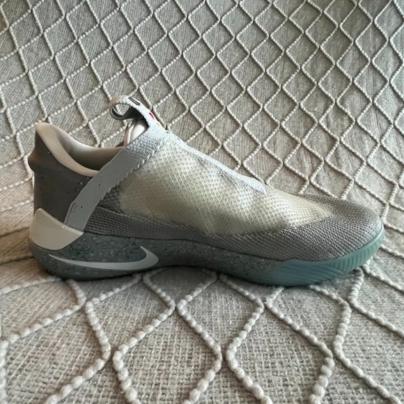 Nike Adapt BB “Mag” Sneakers - Picture 11 of 16